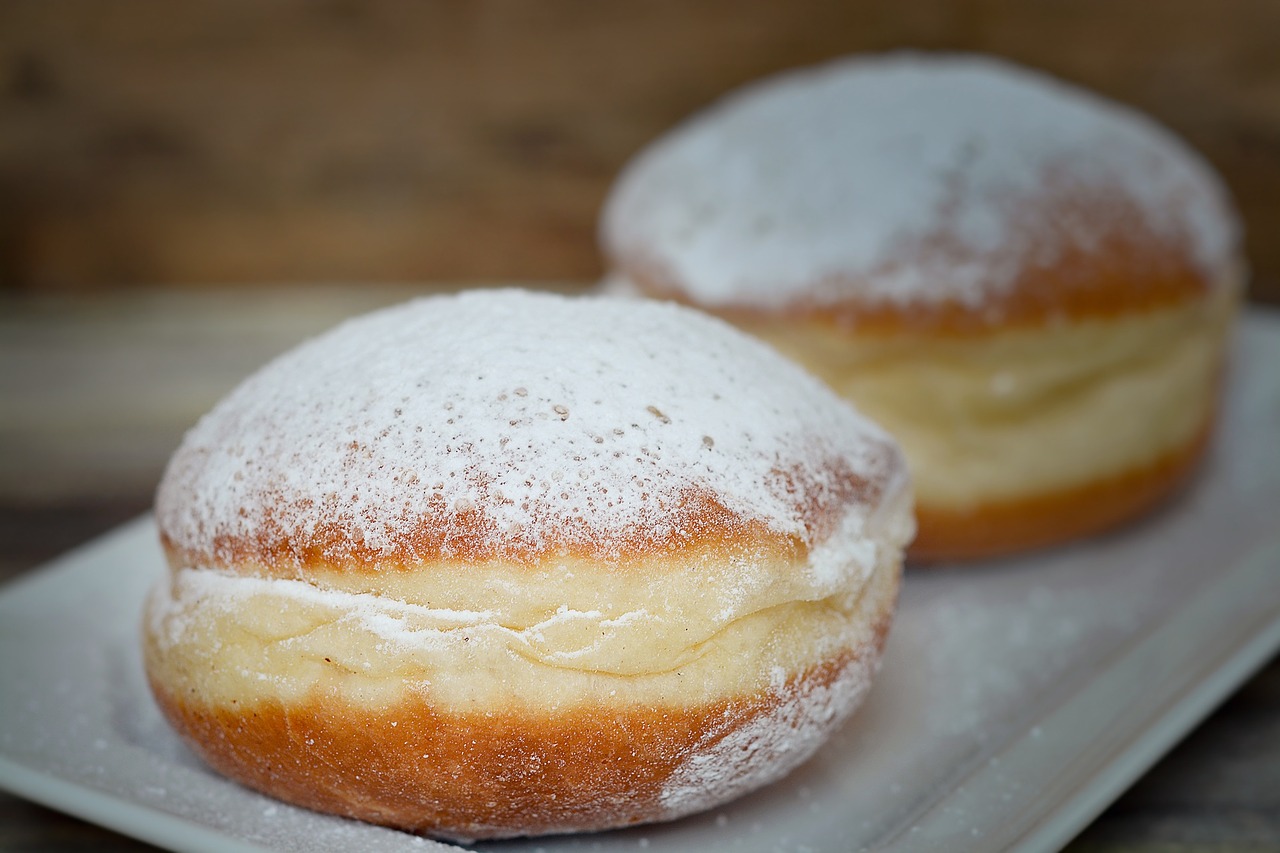 Krapfen - das Traditionsgebäck einfach selber machen - limango Magazin